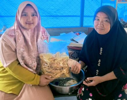 Kisah Sukses Usaha Keripik Pisang Nangka Ibu Sriwarni